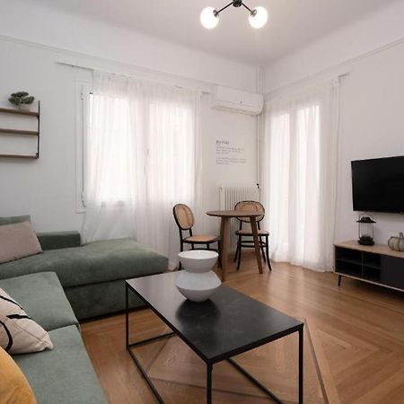 אתונה Vibrant Urban Getaway: Modern 1-Bedroom Near Bars, Parks, And Metro מראה חיצוני תמונה