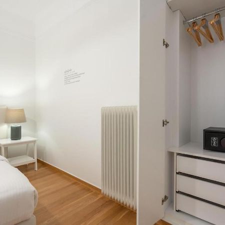 אתונה Vibrant Urban Getaway: Modern 1-Bedroom Near Bars, Parks, And Metro מראה חיצוני תמונה