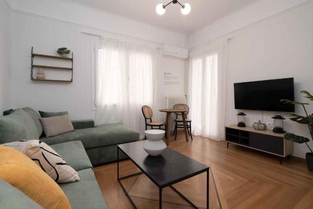 אתונה Vibrant Urban Getaway: Modern 1-Bedroom Near Bars, Parks, And Metro מראה חיצוני תמונה